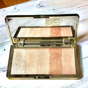Touch In Sol Highlighter Palette
